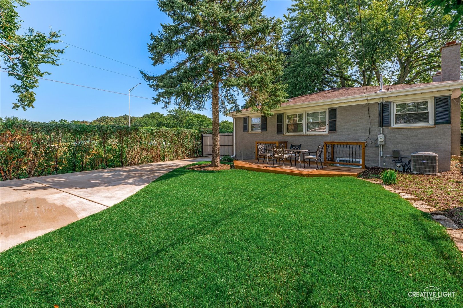 3834 Hampton Avenue, Western Springs, IL 60558