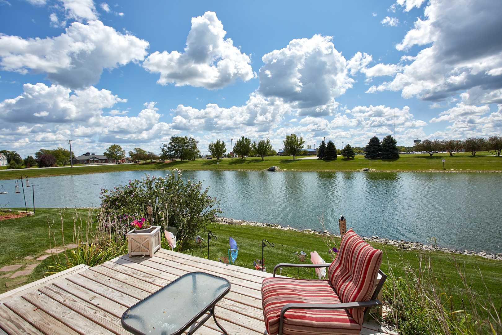 1724 Waters Edge Drive, Minooka, IL 60447