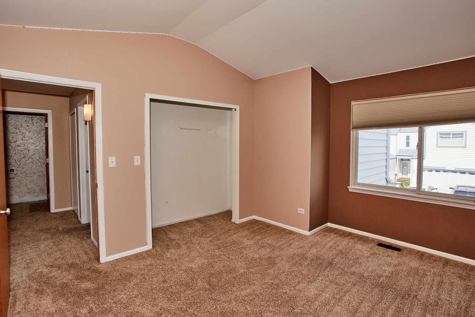 1724 Waters Edge Drive, Minooka, IL 60447