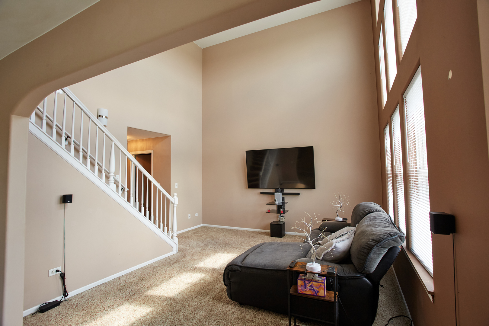 1724 Waters Edge Drive, Minooka, IL 60447