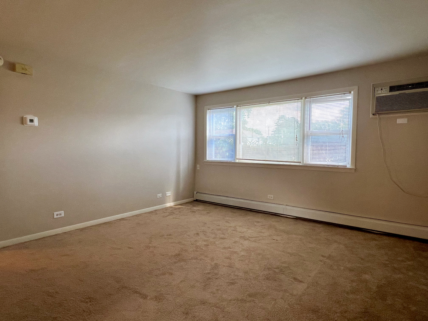 637 Pasadena Avenue #1E, Beecher, IL 60401