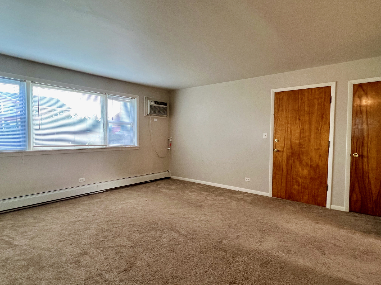 637 Pasadena Avenue #1E, Beecher, IL 60401