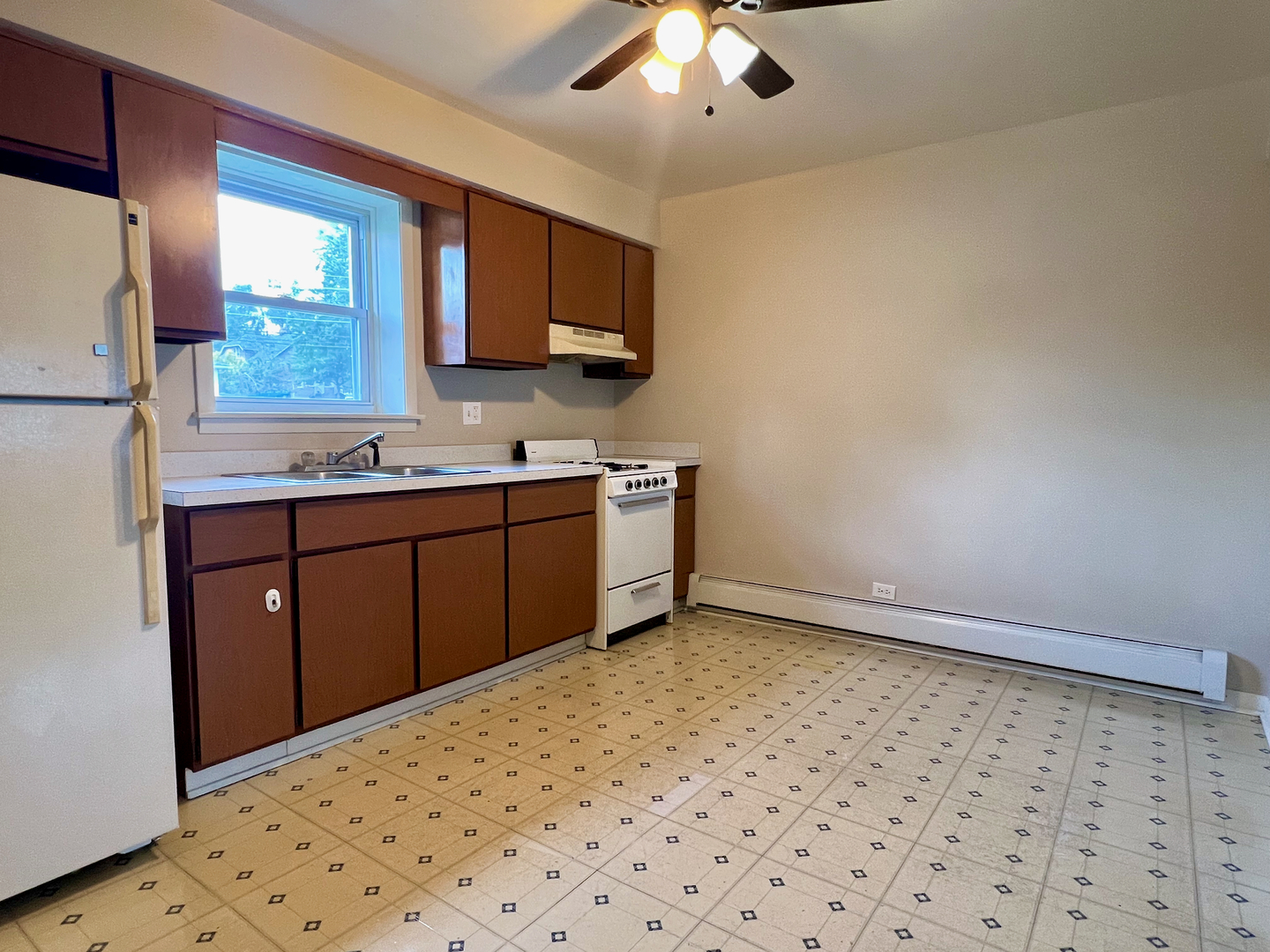 637 Pasadena Avenue #1E, Beecher, IL 60401