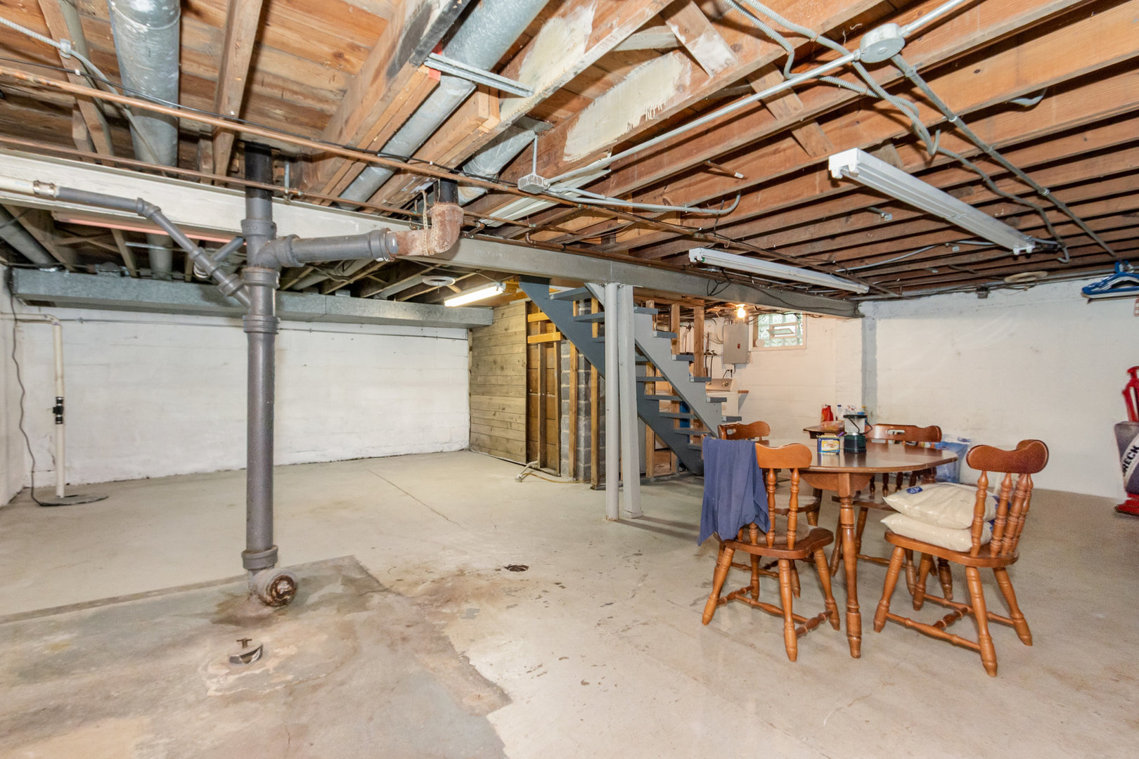 1512 Vincennes Street, Crete, IL 60417