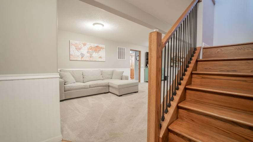 7522 Lake Shore Drive, Cedar Lake, IN 46303