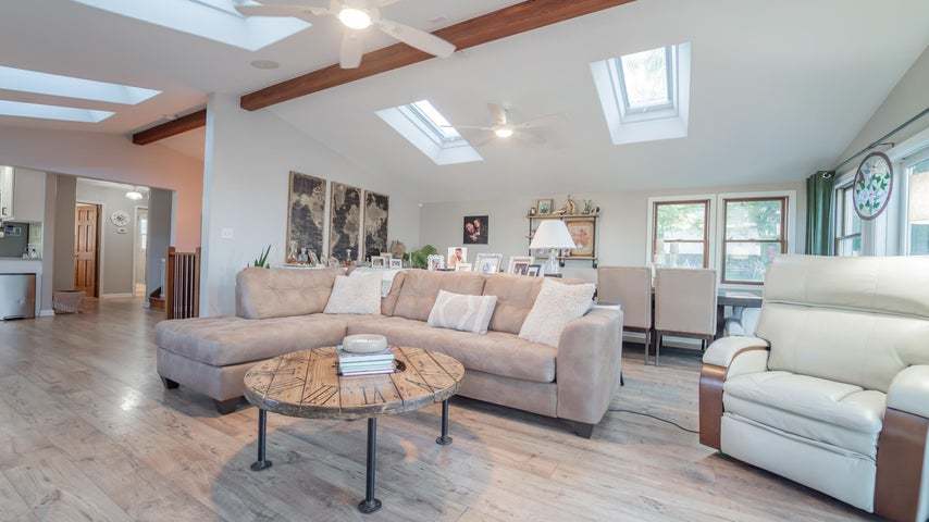 7522 Lake Shore Drive, Cedar Lake, IN 46303