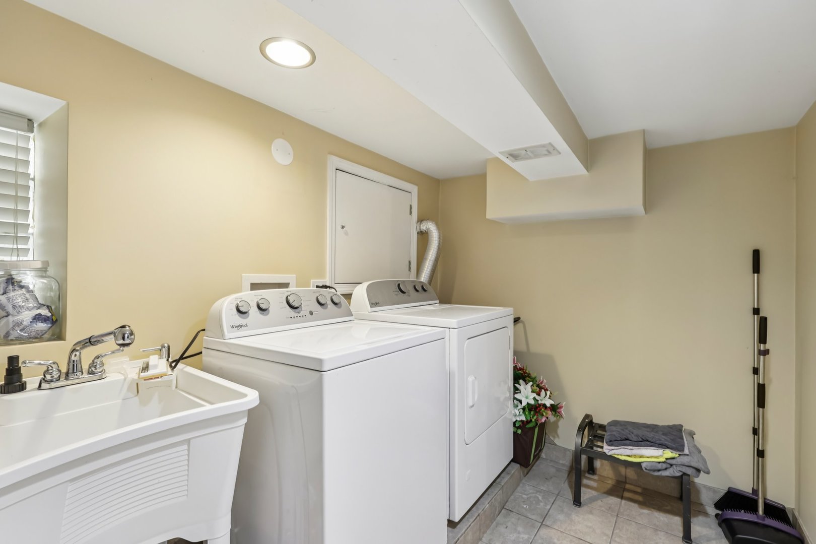 2321 S 60th Court, Cicero, IL 60804