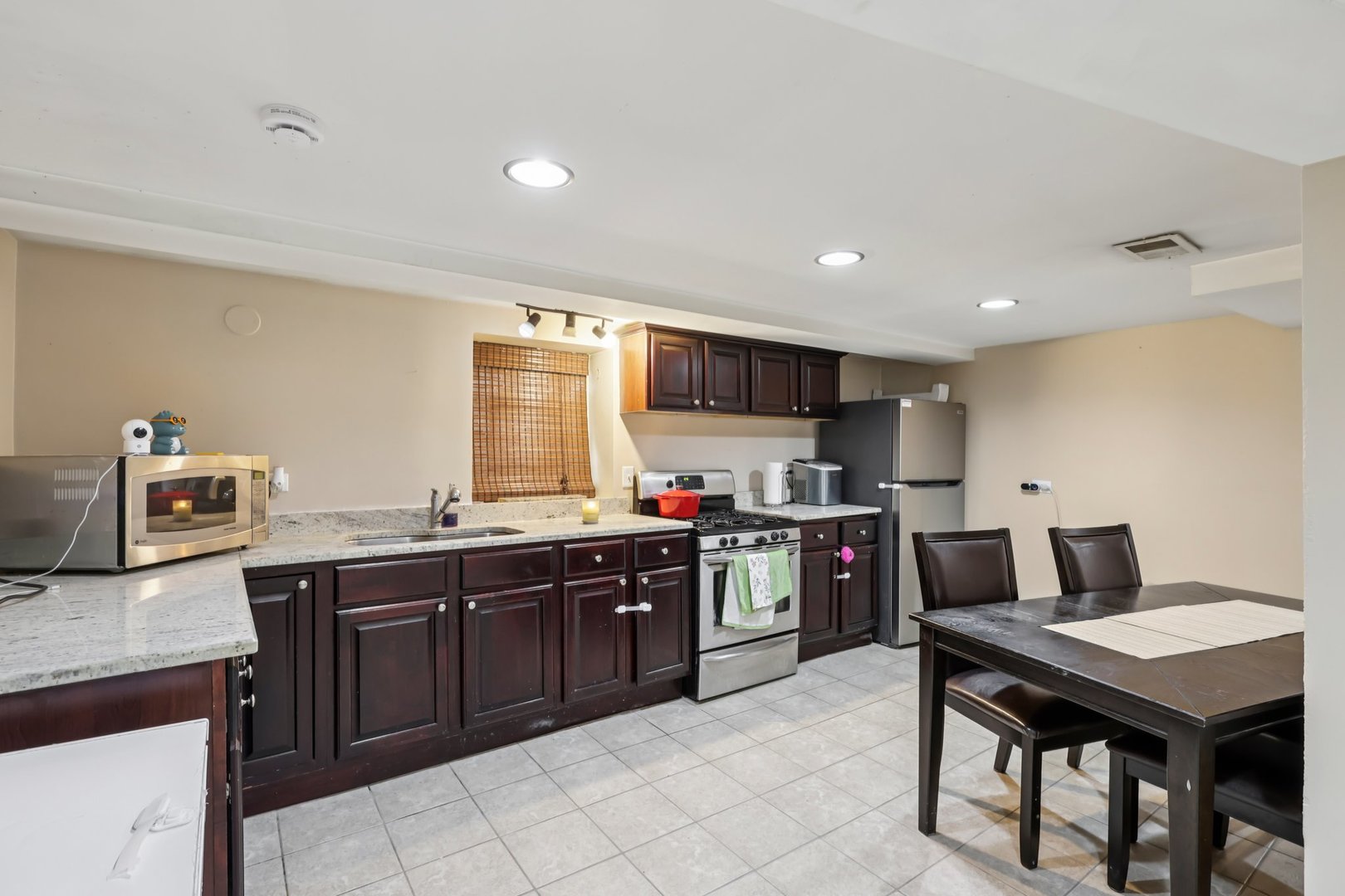 2321 S 60th Court, Cicero, IL 60804