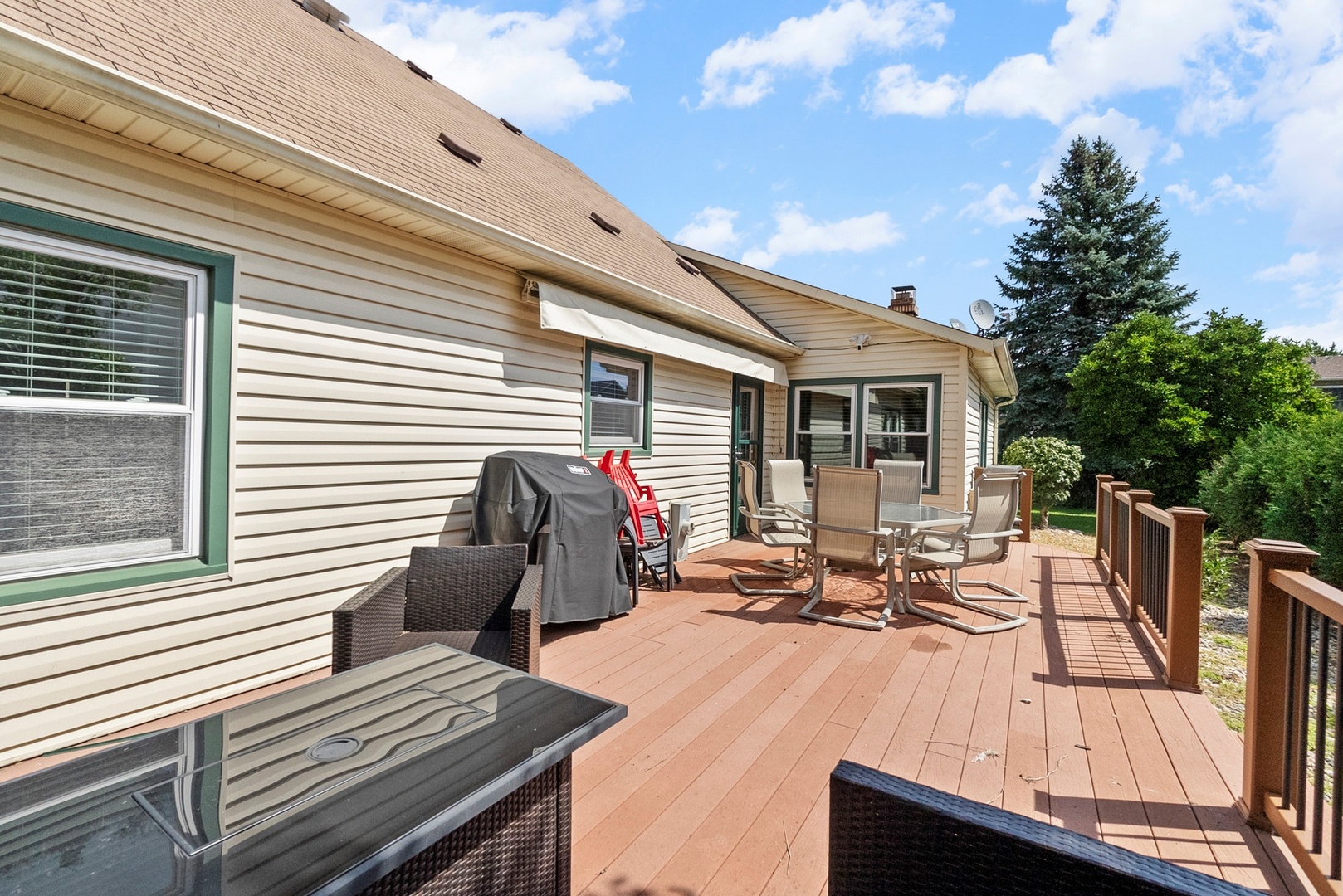 388 Canyon Trail, Carol Stream, IL 60188