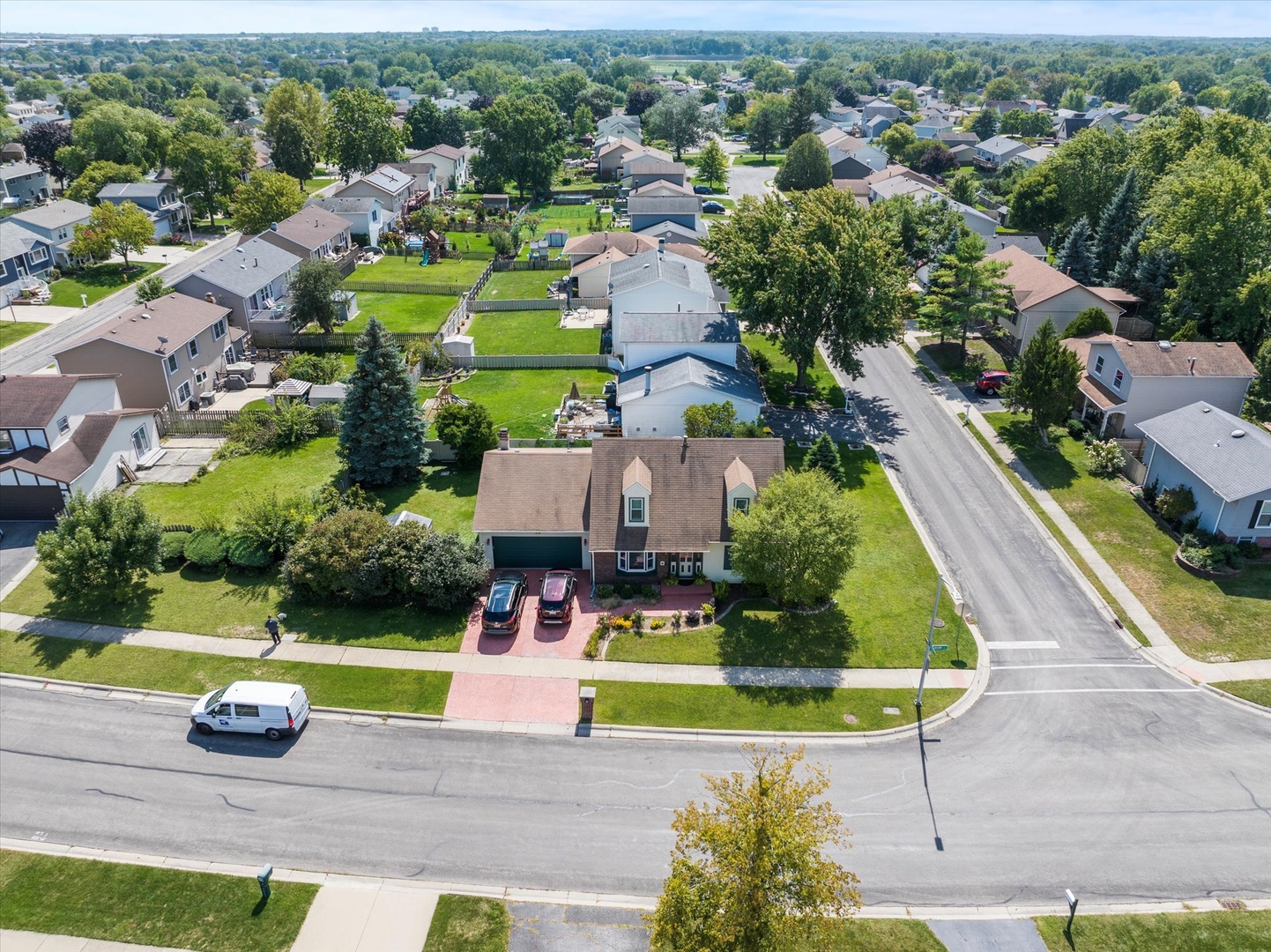 388 Canyon Trail, Carol Stream, IL 60188