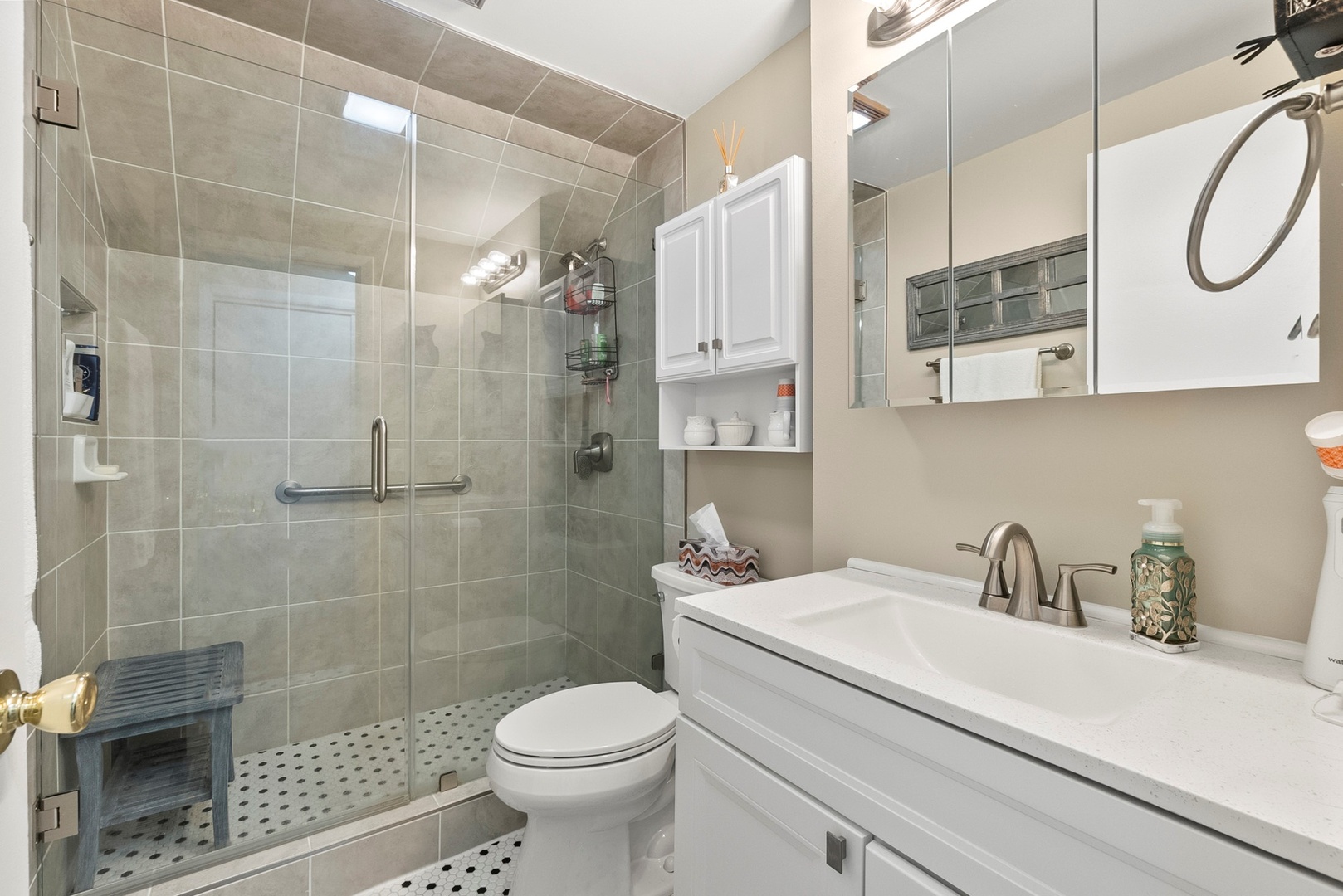 388 Canyon Trail, Carol Stream, IL 60188