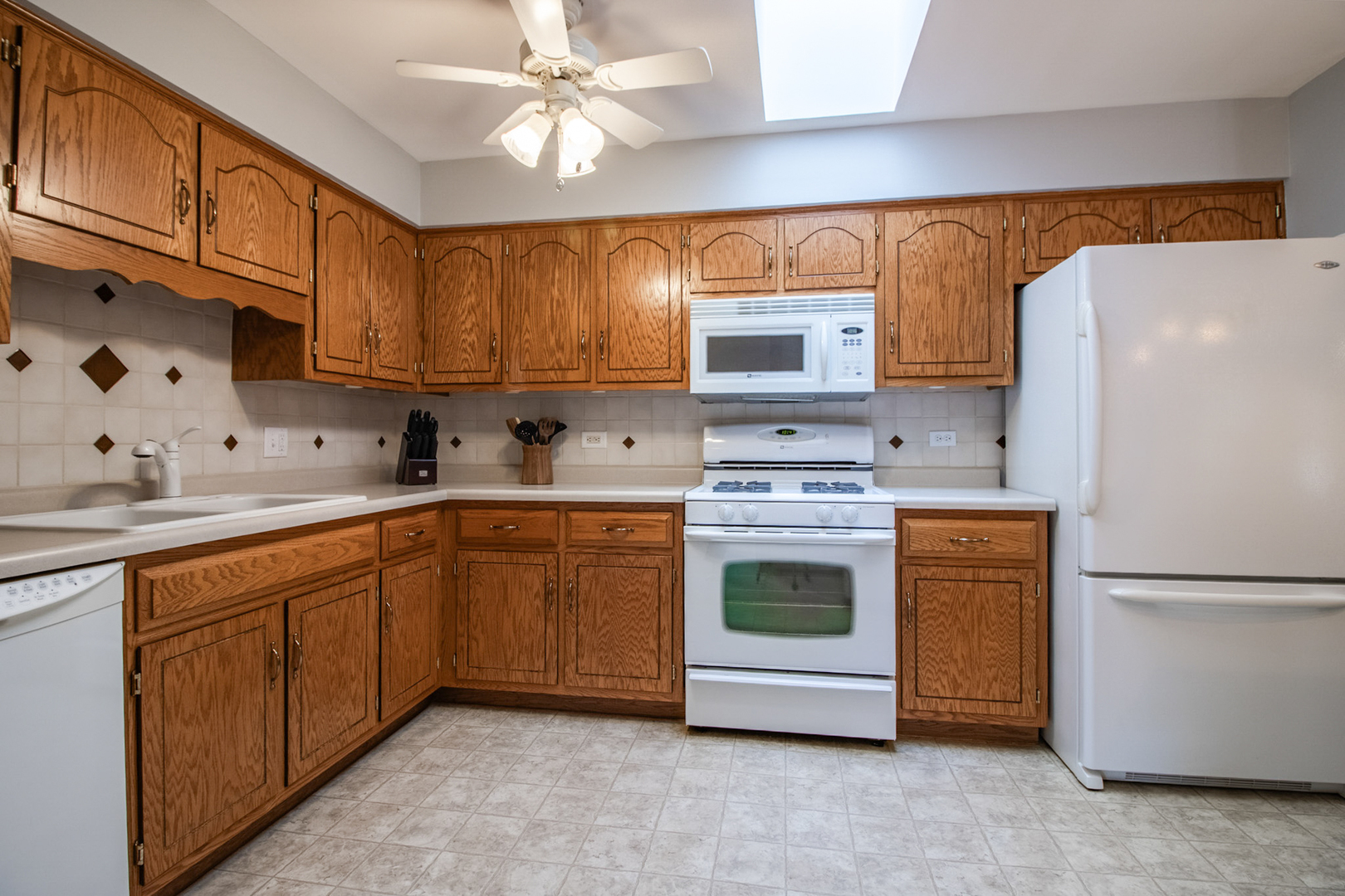 180 Barbara Jean Lane #180, Joliet, IL 60436