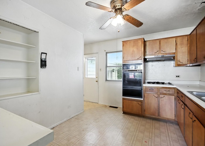 524 W Fayette Avenue, Springfield, IL 62704