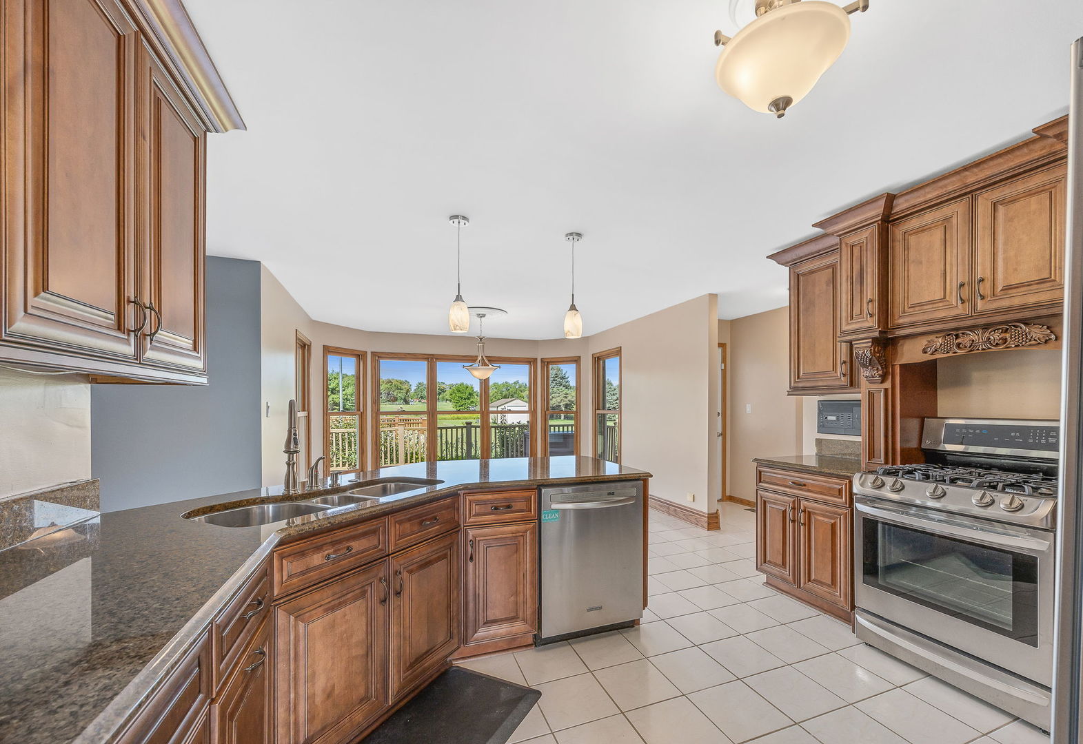 17814 Crystal Lake Drive, Homer Glen, IL 60491
