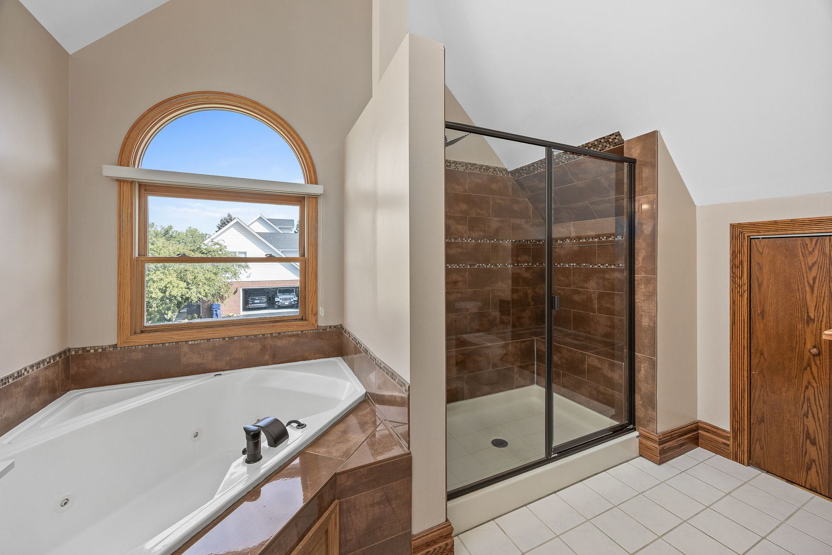 17814 Crystal Lake Drive, Homer Glen, IL 60491