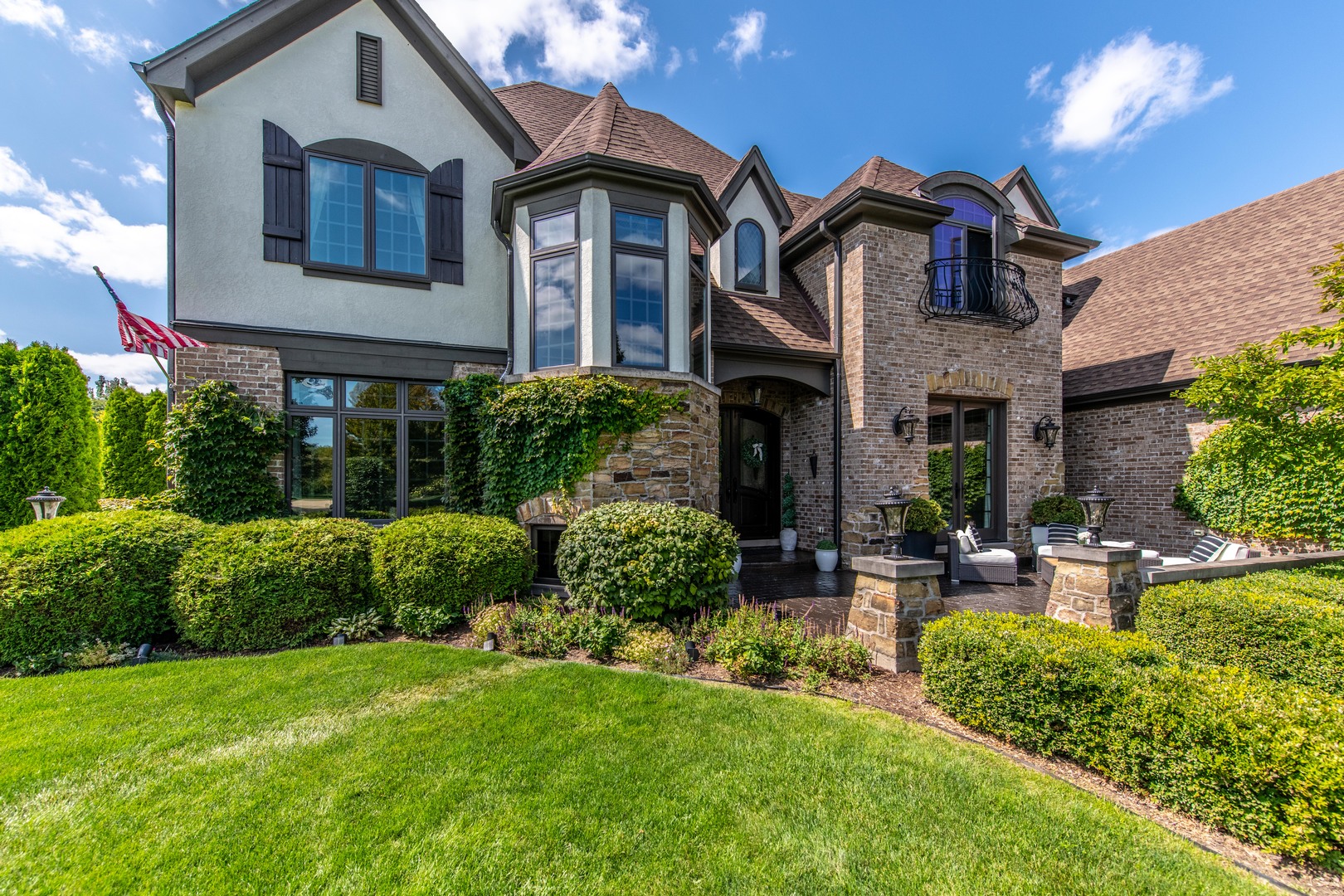 5285 Goldenrod Drive, Oswego, IL 60543