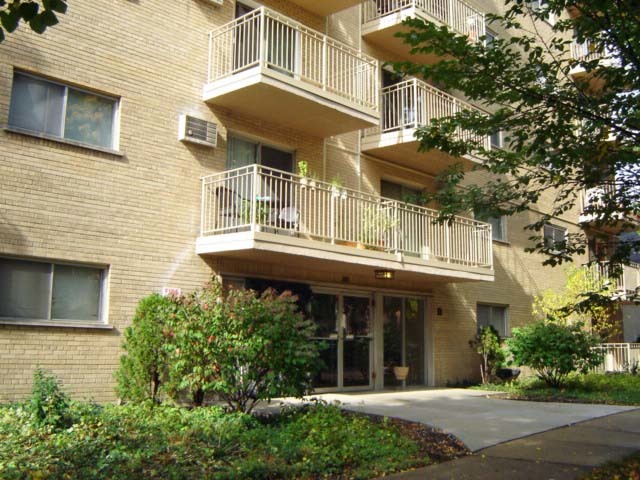 115 Marengo Avenue #204, Forest Park, IL 60130