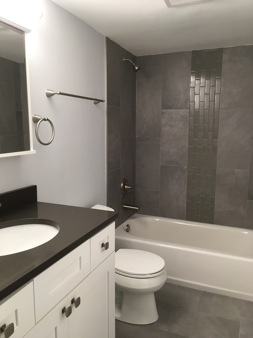 115 Marengo Avenue #204, Forest Park, IL 60130