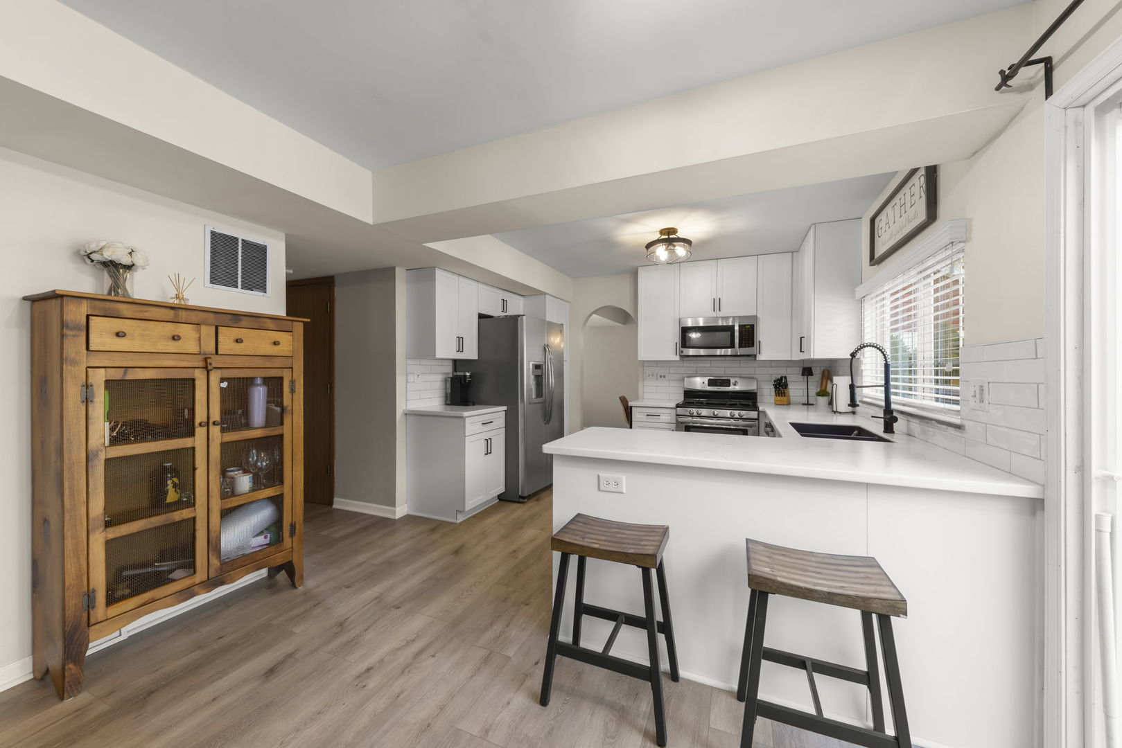 1768 Coach Drive, Naperville, IL 60565