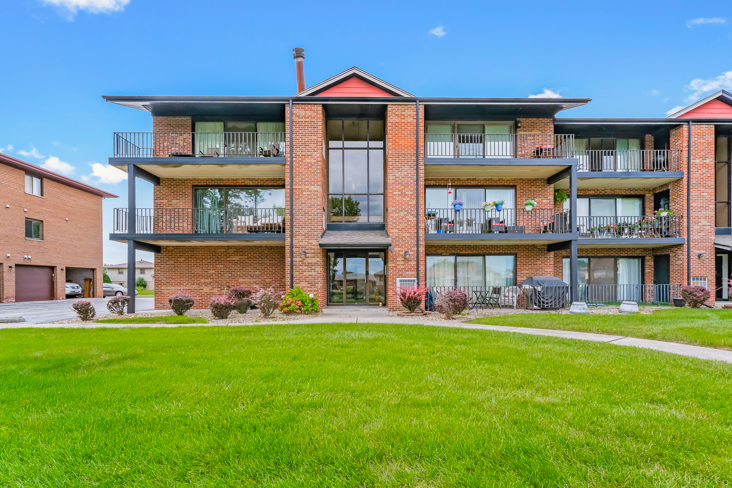 19535 Lake Shore Drive #3N, Lynwood, IL 60411