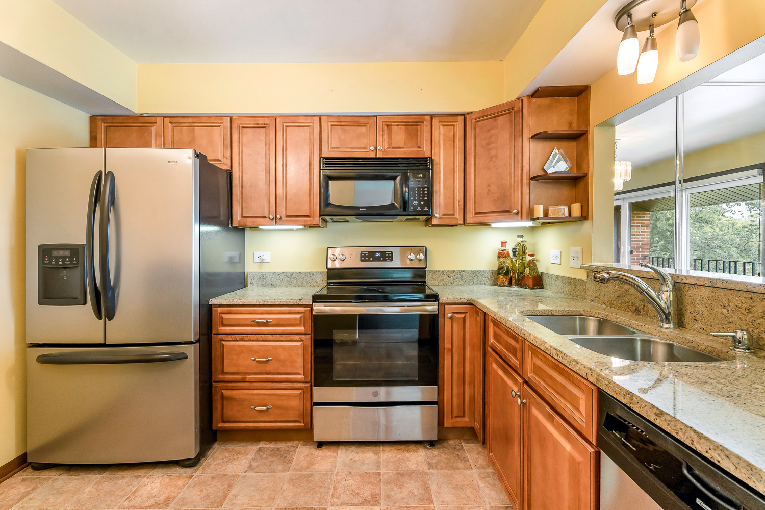 19535 Lake Shore Drive #3N, Lynwood, IL 60411
