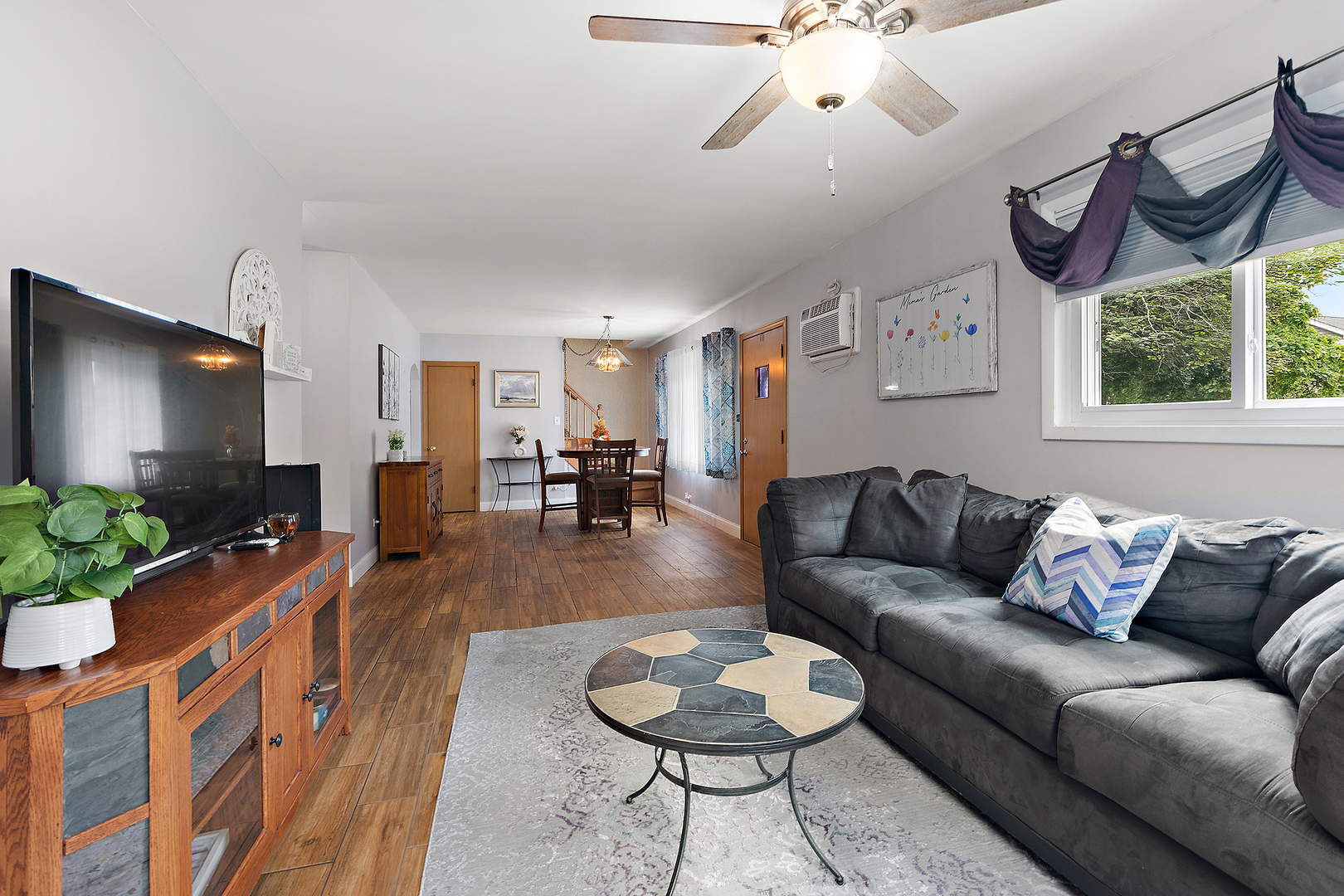 10907 Moody Avenue, Chicago Ridge, IL 60415