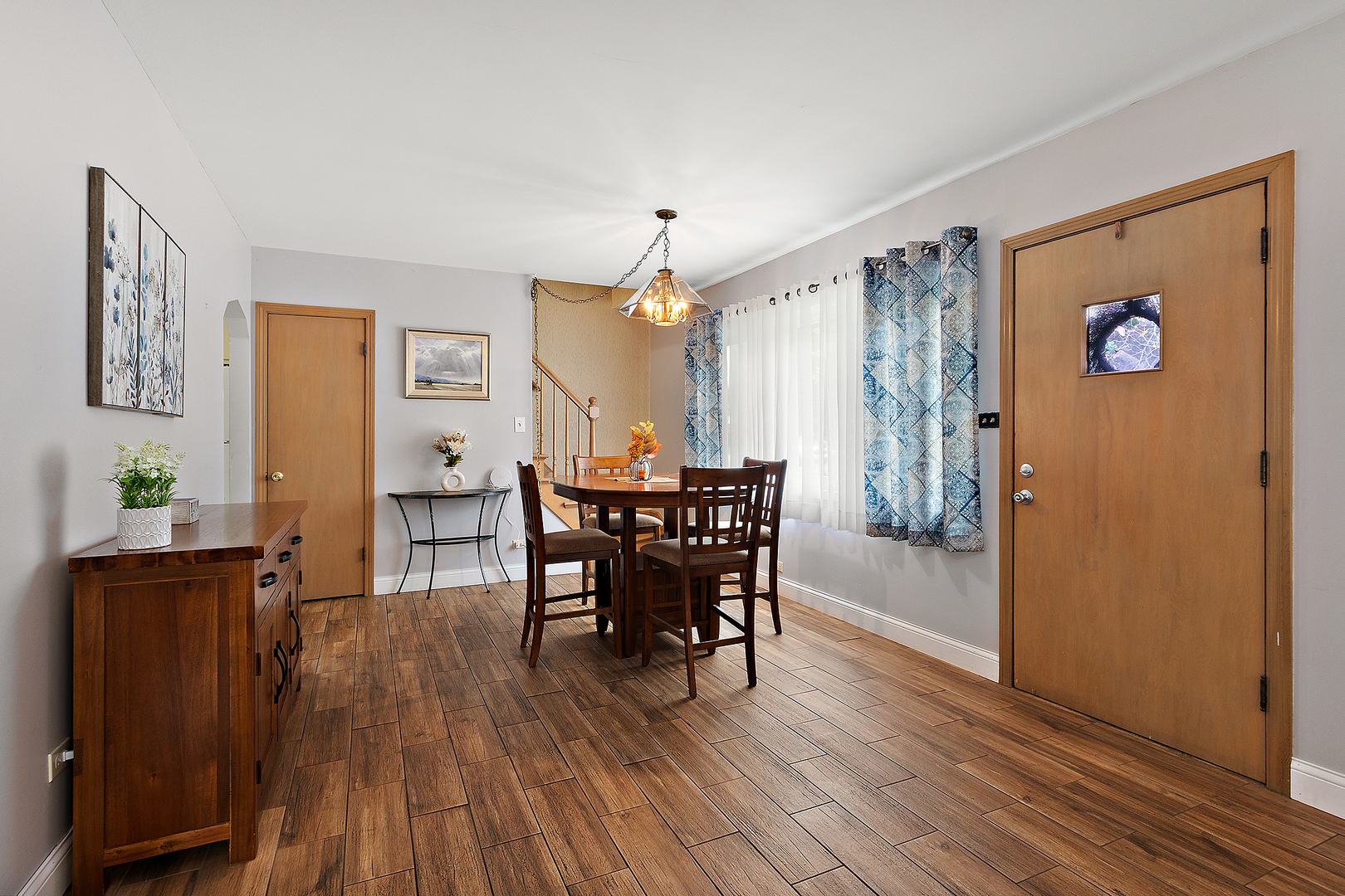10907 Moody Avenue, Chicago Ridge, IL 60415