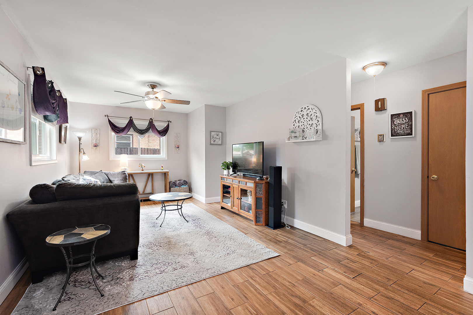 10907 Moody Avenue, Chicago Ridge, IL 60415