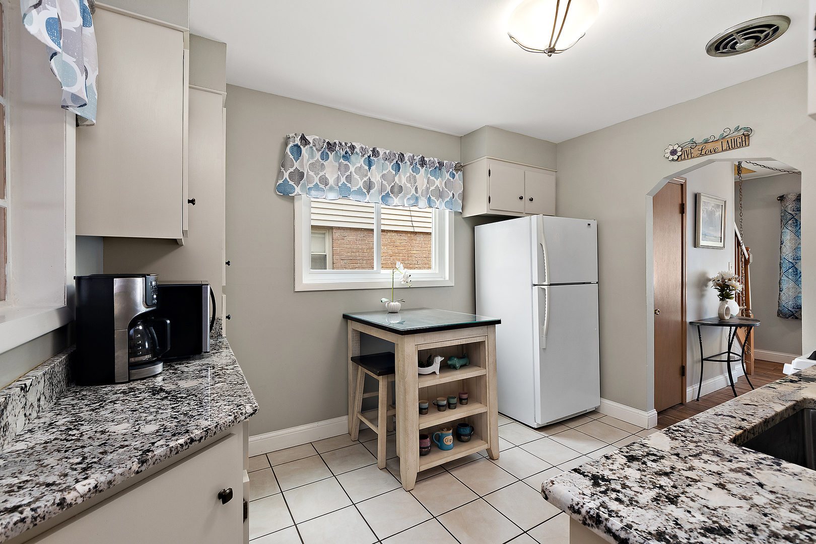 10907 Moody Avenue, Chicago Ridge, IL 60415