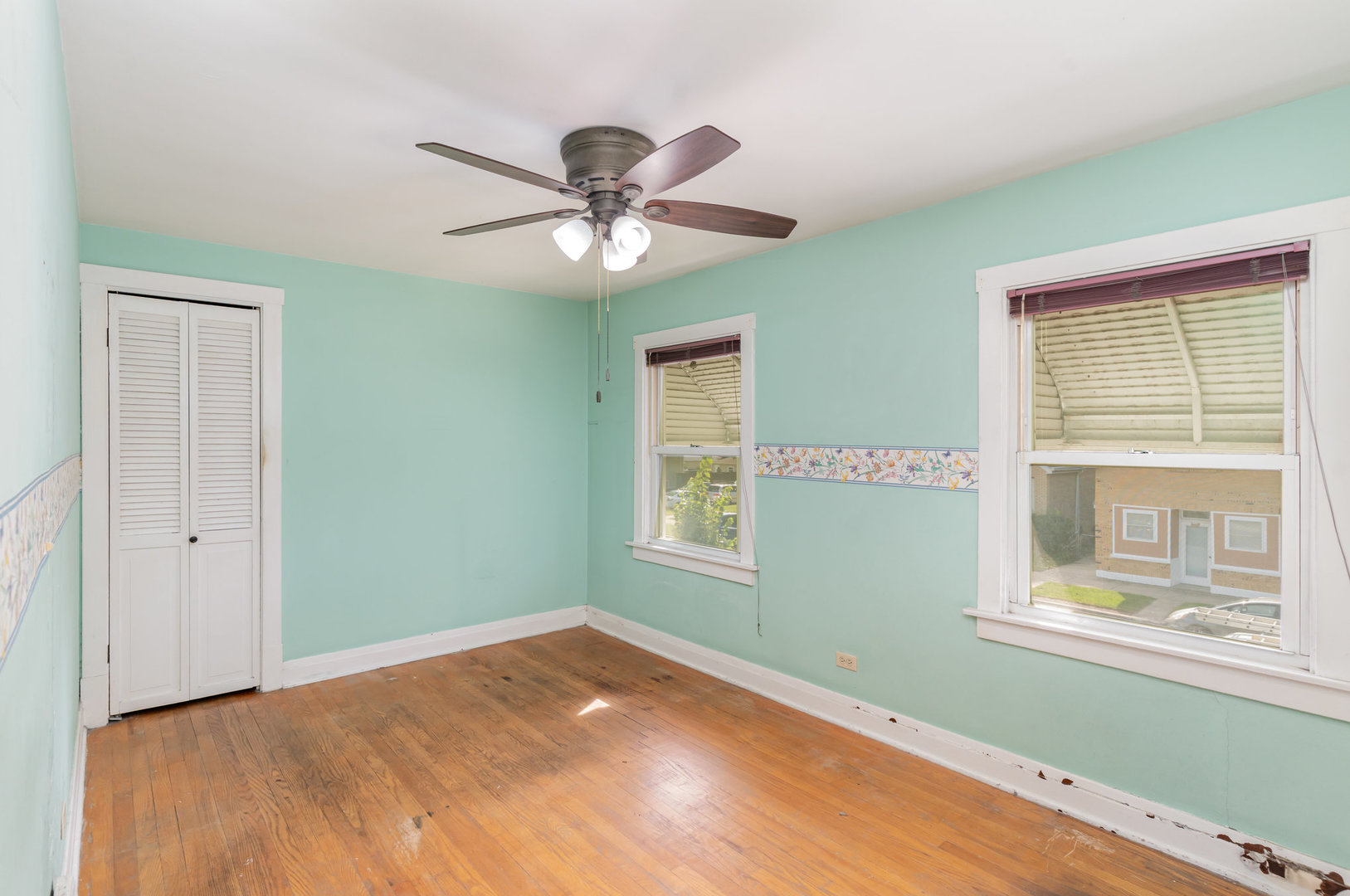 3311 N Oriole Avenue, Chicago, IL 60634
