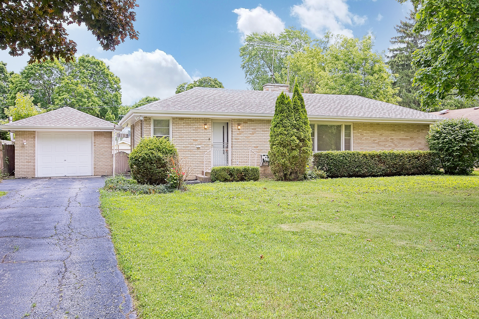 3131 Bethel Boulevard, Zion, IL 60099