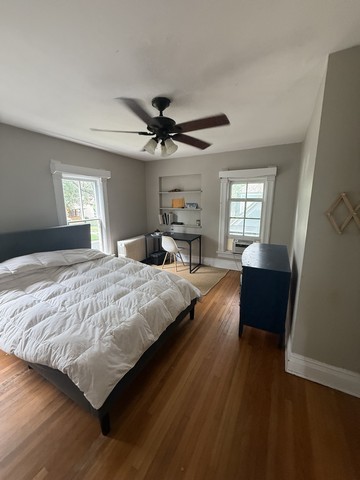 516 N Center Street #2, Naperville, IL 60563