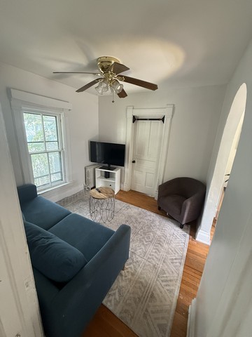 516 N Center Street #2, Naperville, IL 60563