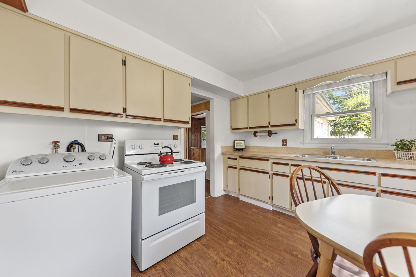 615 Wakeman Avenue, Wheaton, IL 60187