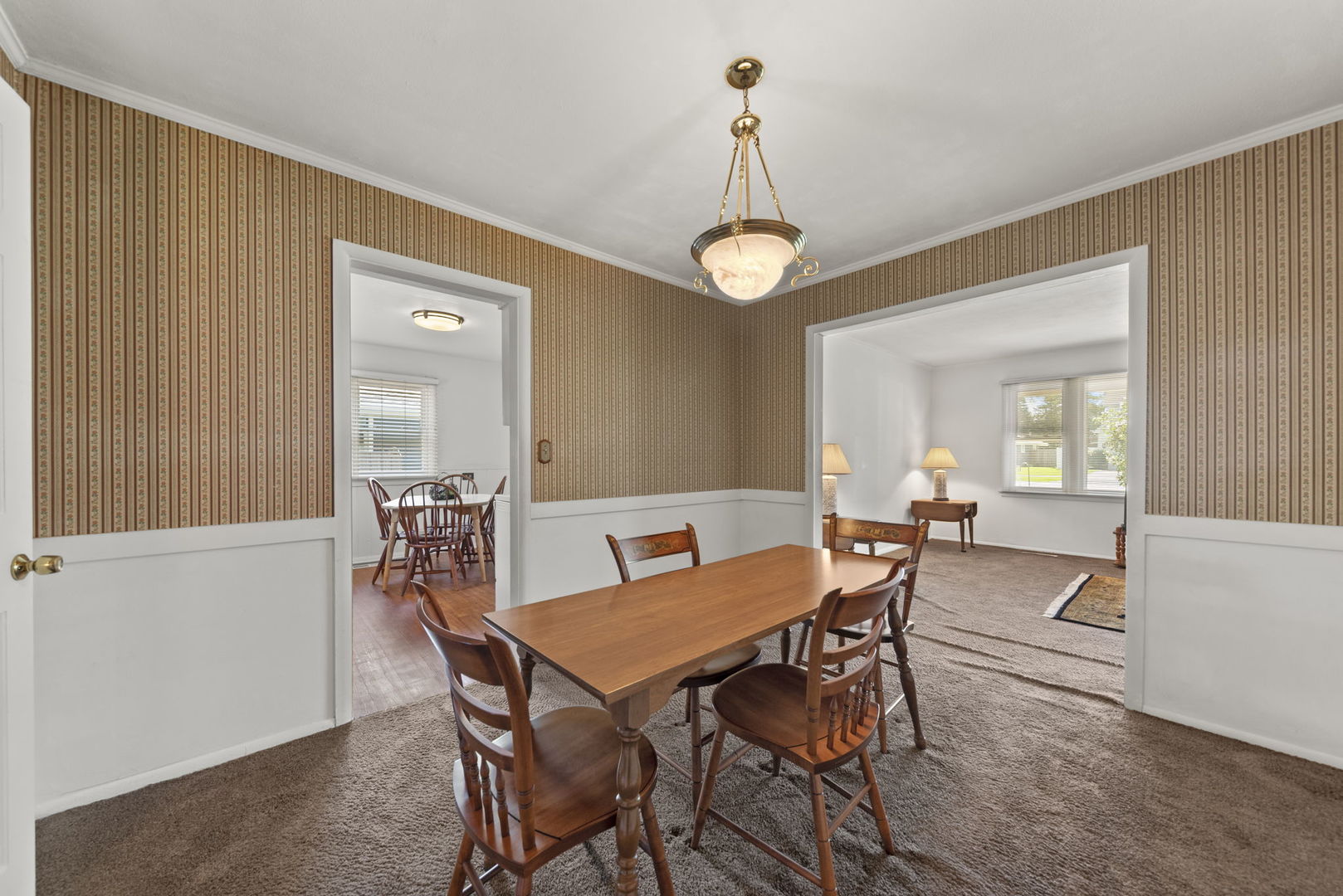 615 Wakeman Avenue, Wheaton, IL 60187