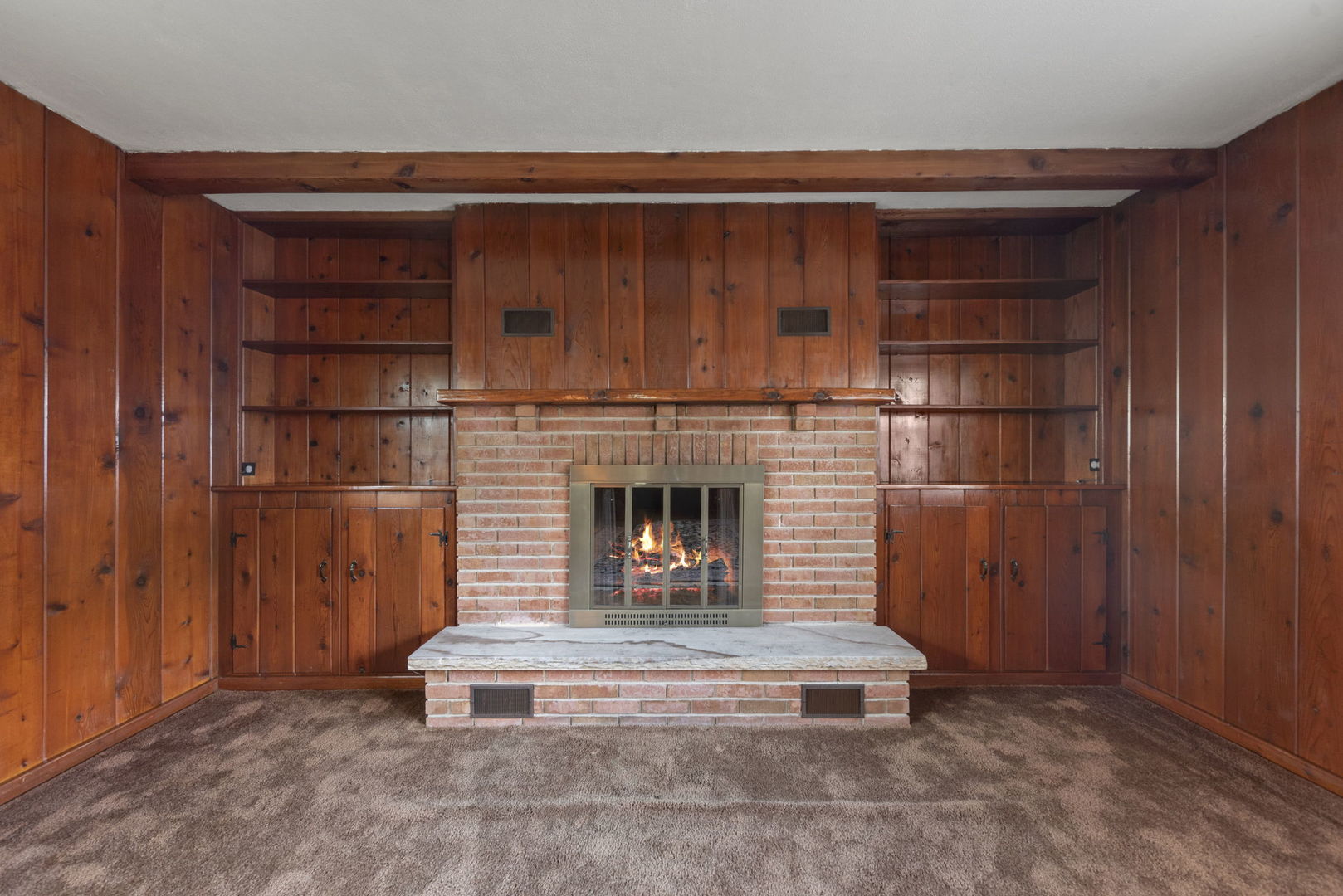 615 Wakeman Avenue, Wheaton, IL 60187