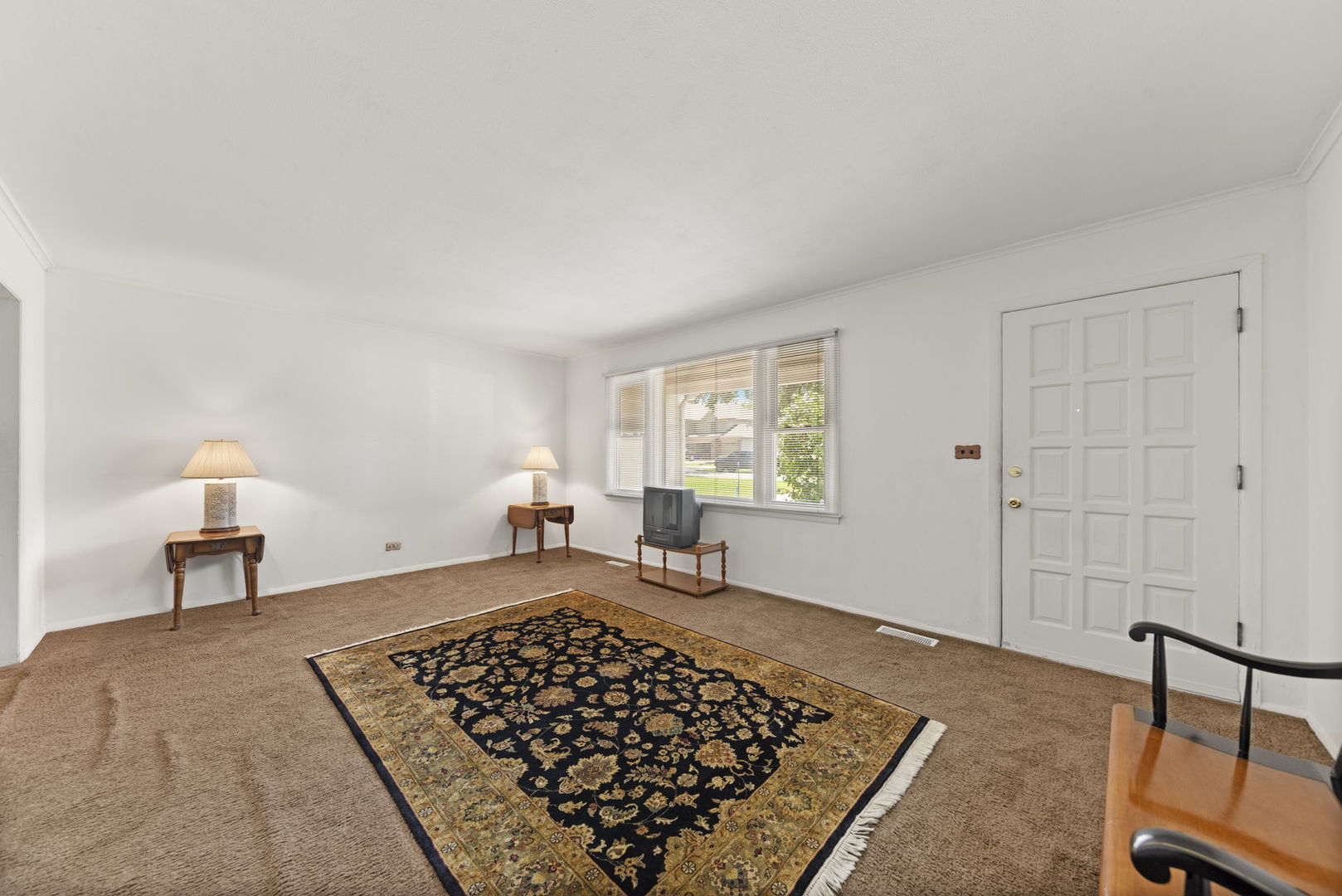 615 Wakeman Avenue, Wheaton, IL 60187