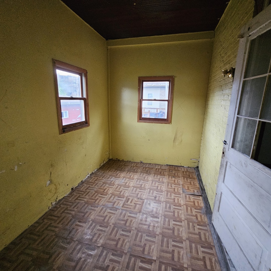 8137 S Loomis Boulevard, Chicago, IL 60620