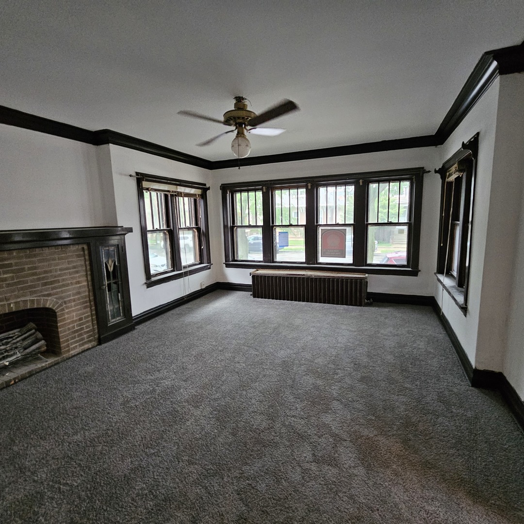 8137 S Loomis Boulevard, Chicago, IL 60620