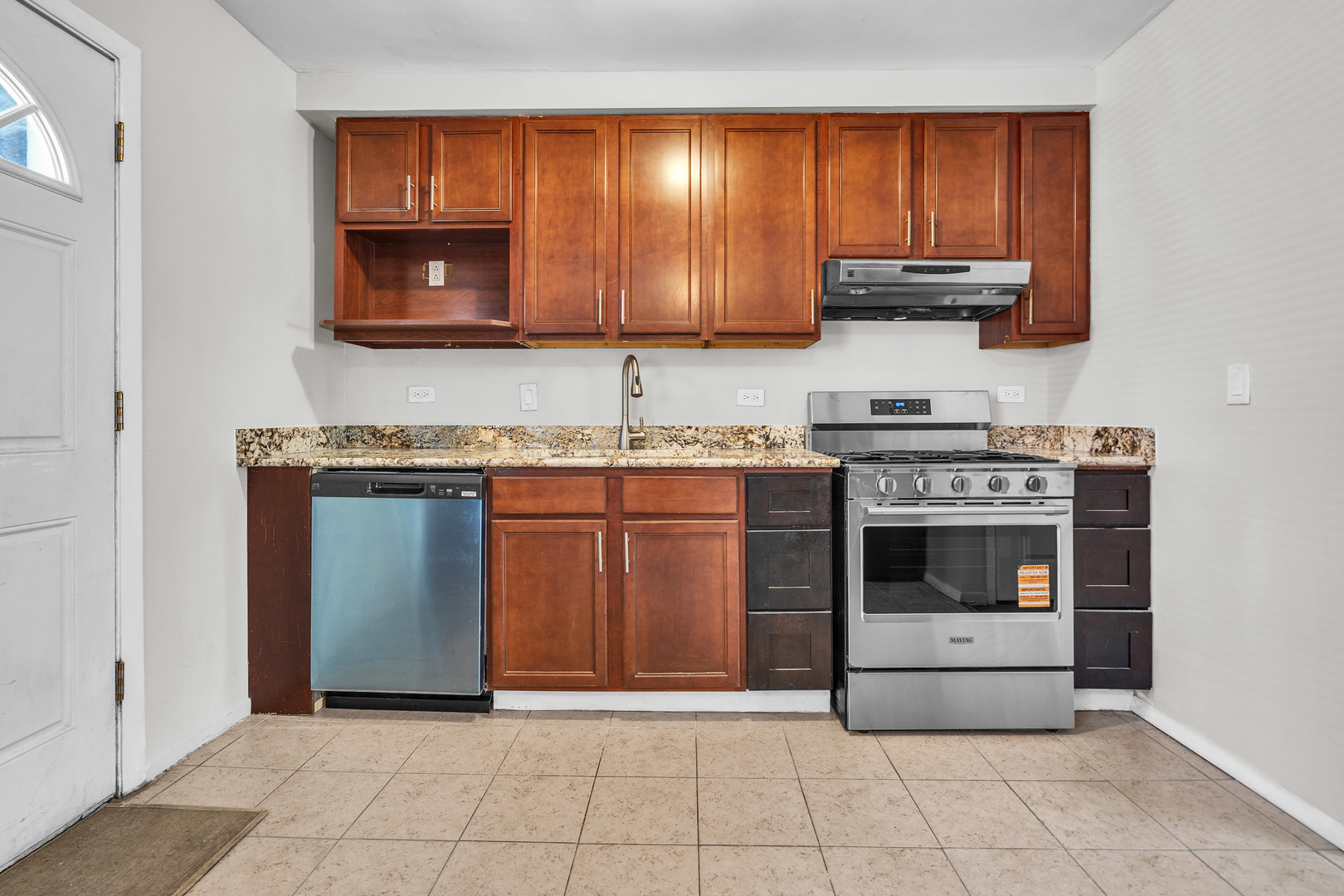 937 W North Avenue #C, Villa Park, IL 60181