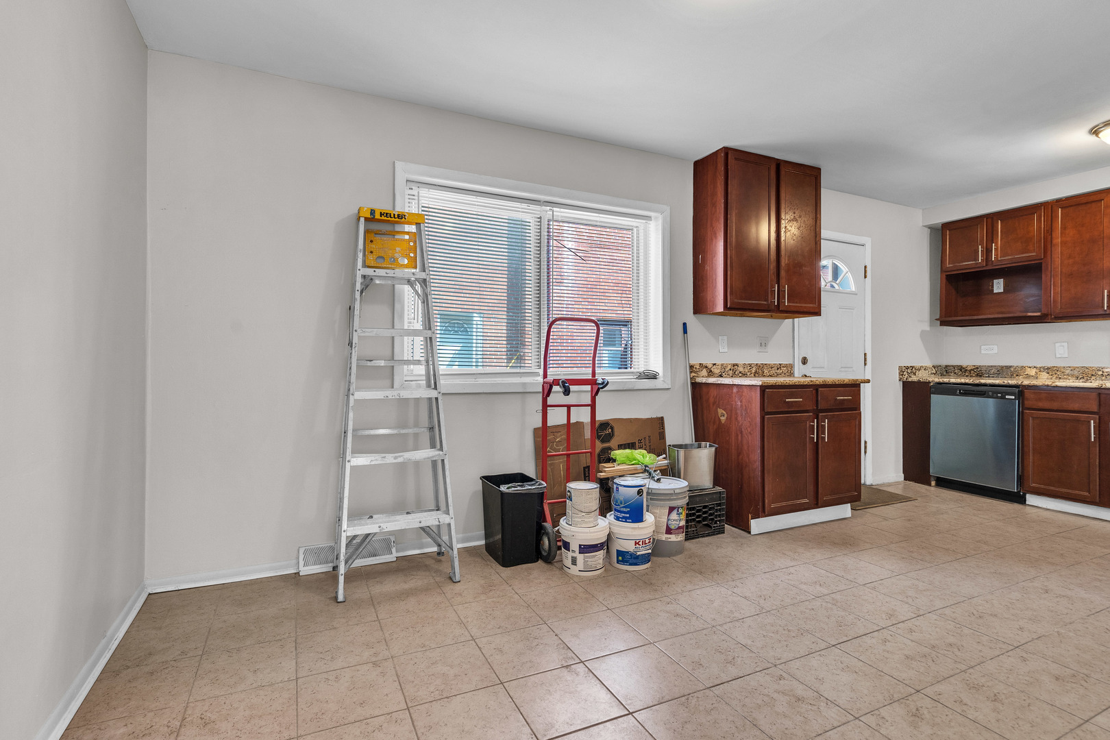 937 W North Avenue #C, Villa Park, IL 60181