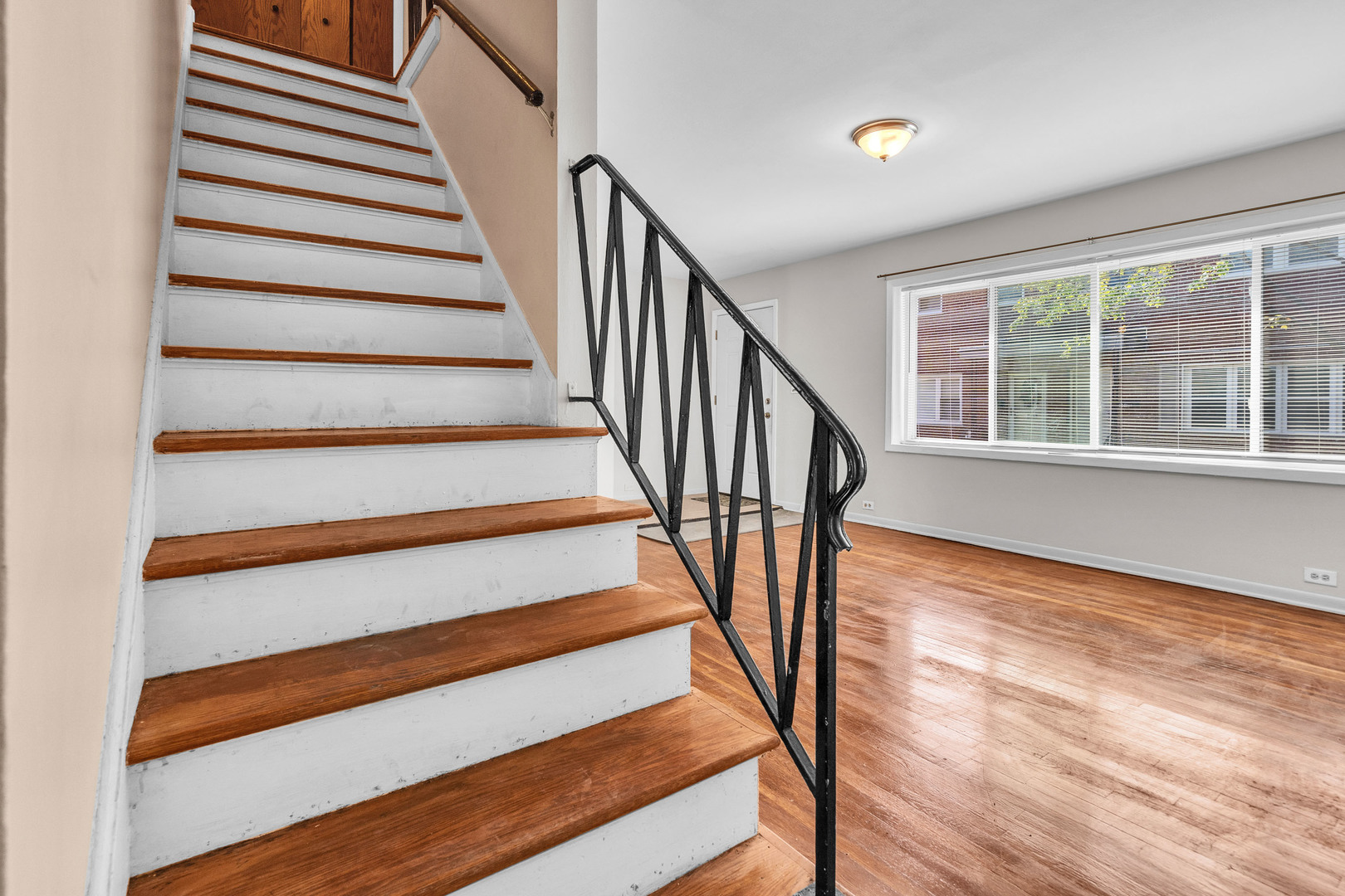 937 W North Avenue #C, Villa Park, IL 60181