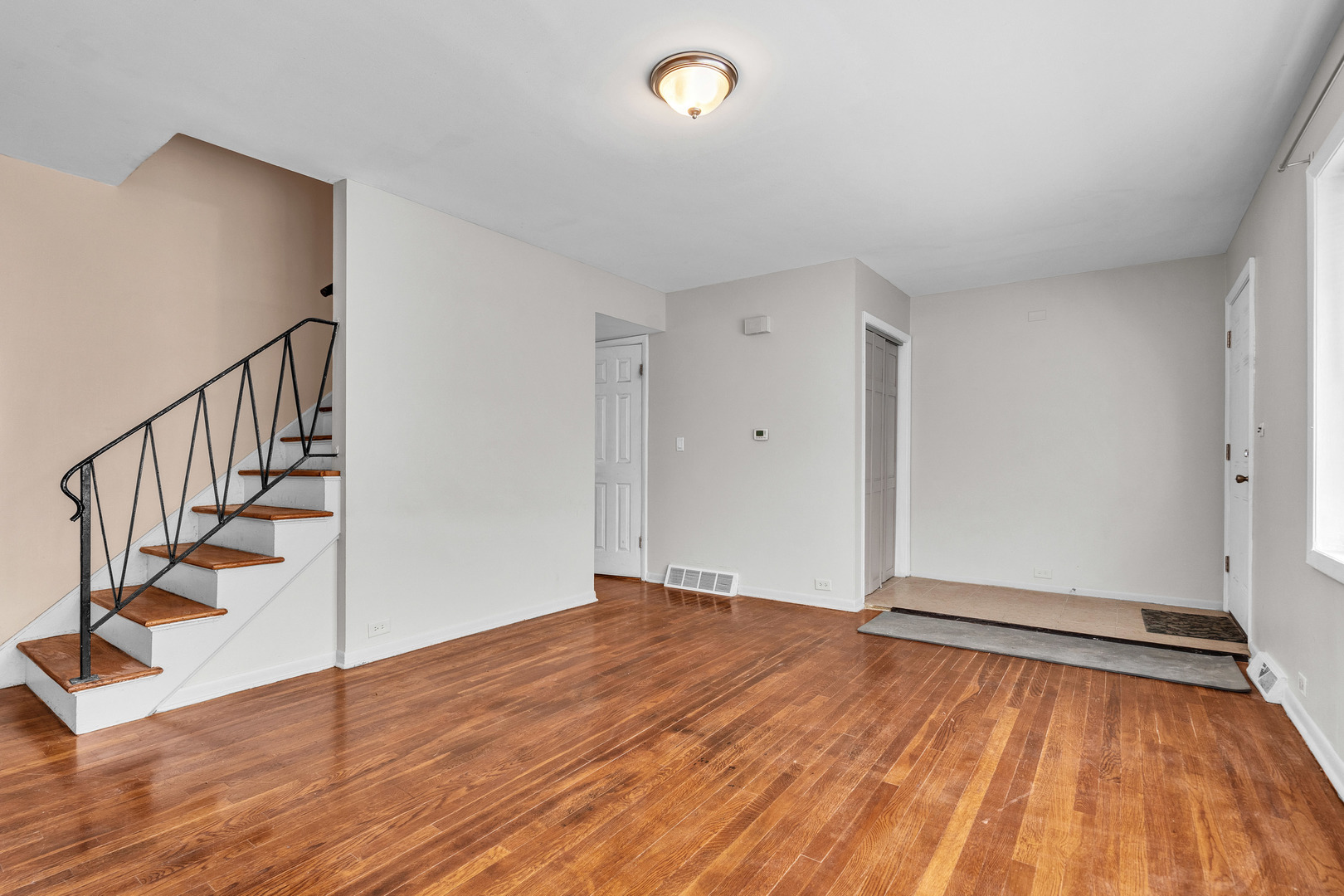 937 W North Avenue #C, Villa Park, IL 60181
