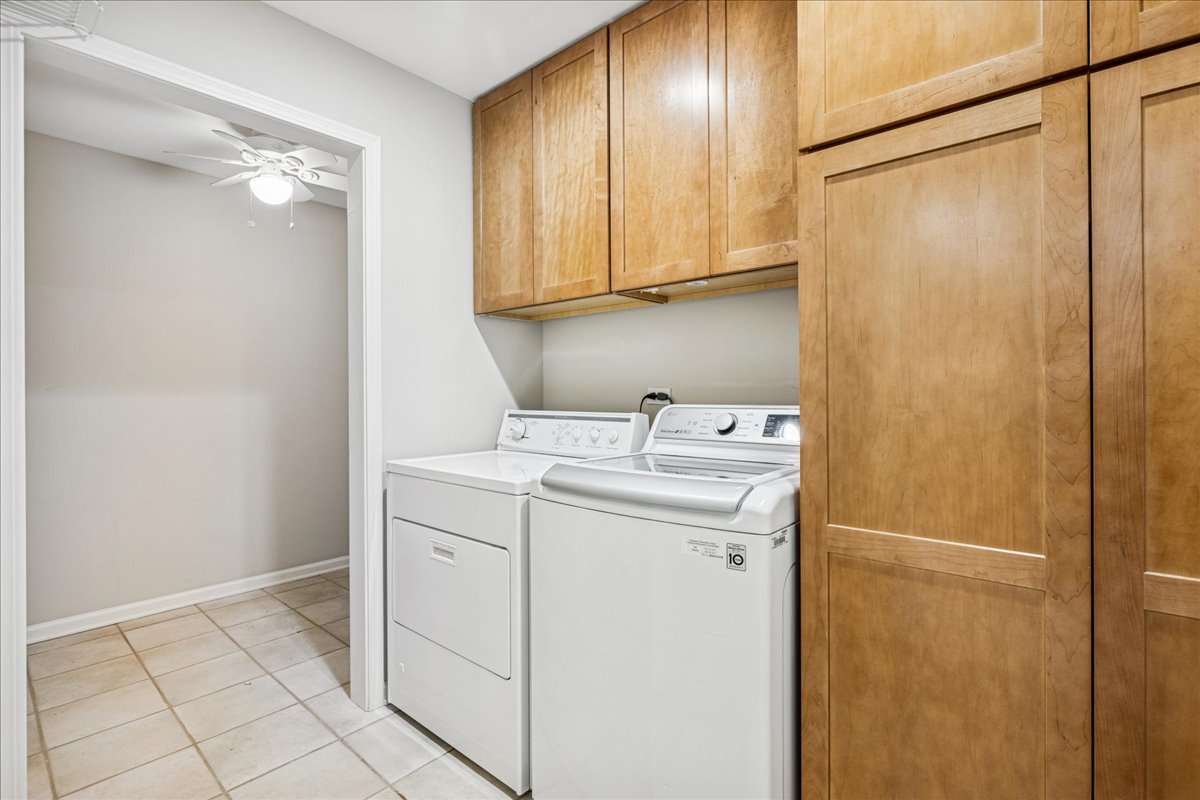 940 Augusta Way #304, Highland Park, IL 60035