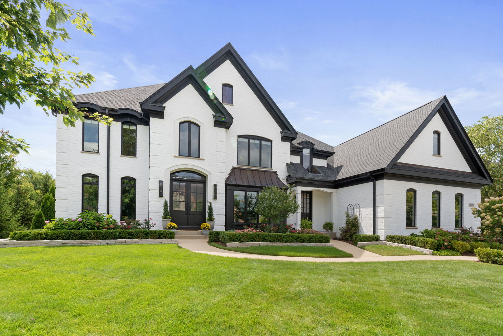 39W795 Goldenrod Drive, St. Charles, IL 60175