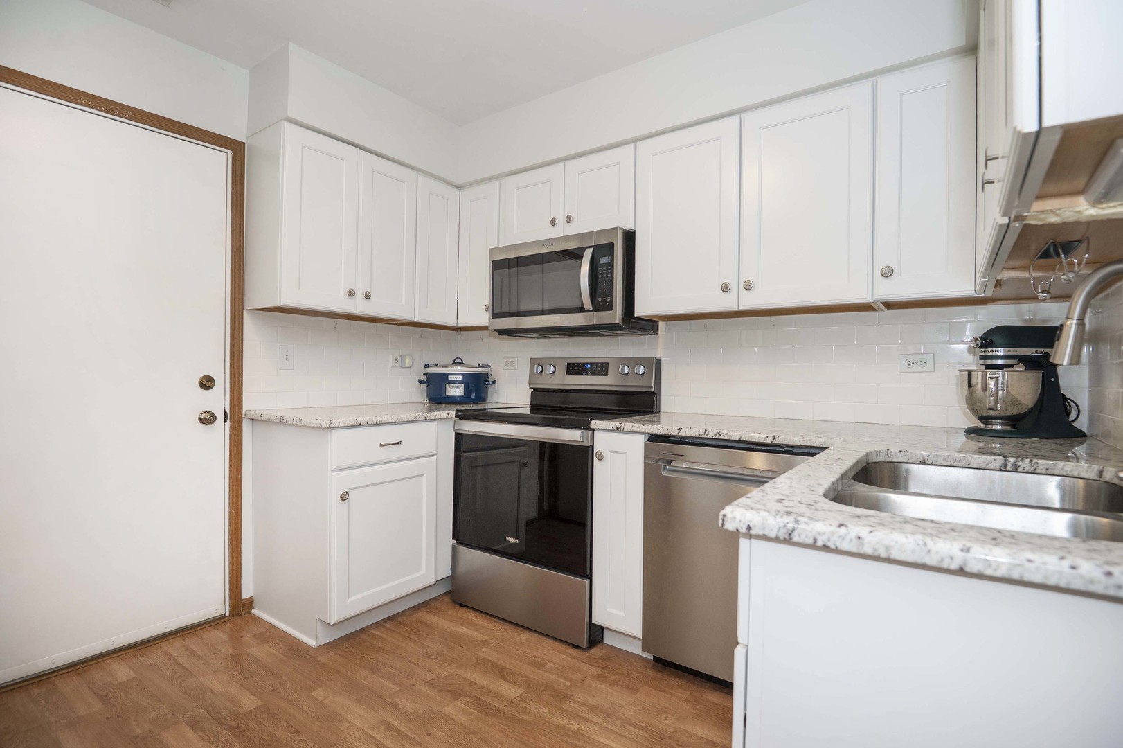 2S778 Timber Drive #778, Warrenville, IL 60555