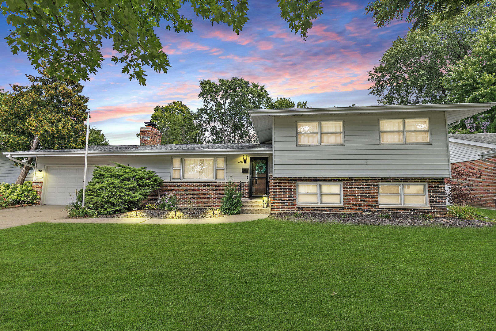 1208 Stafford Street, DeKalb, IL 60115