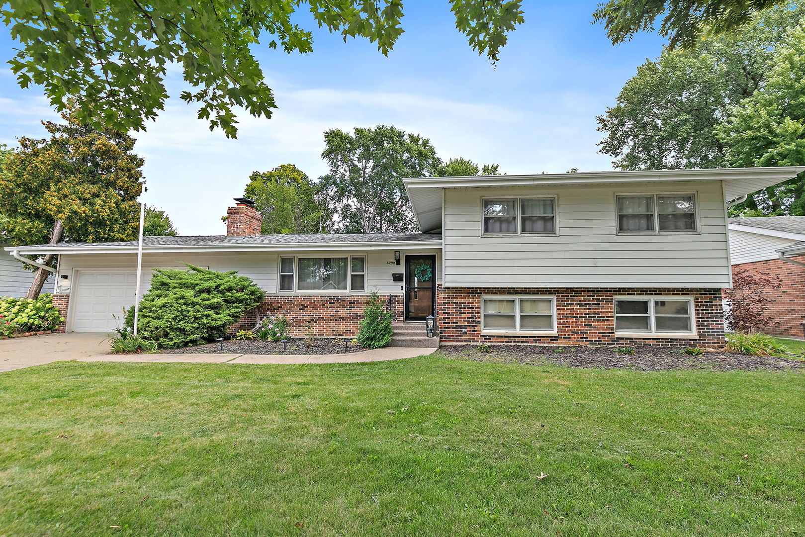 1208 Stafford Street, DeKalb, IL 60115