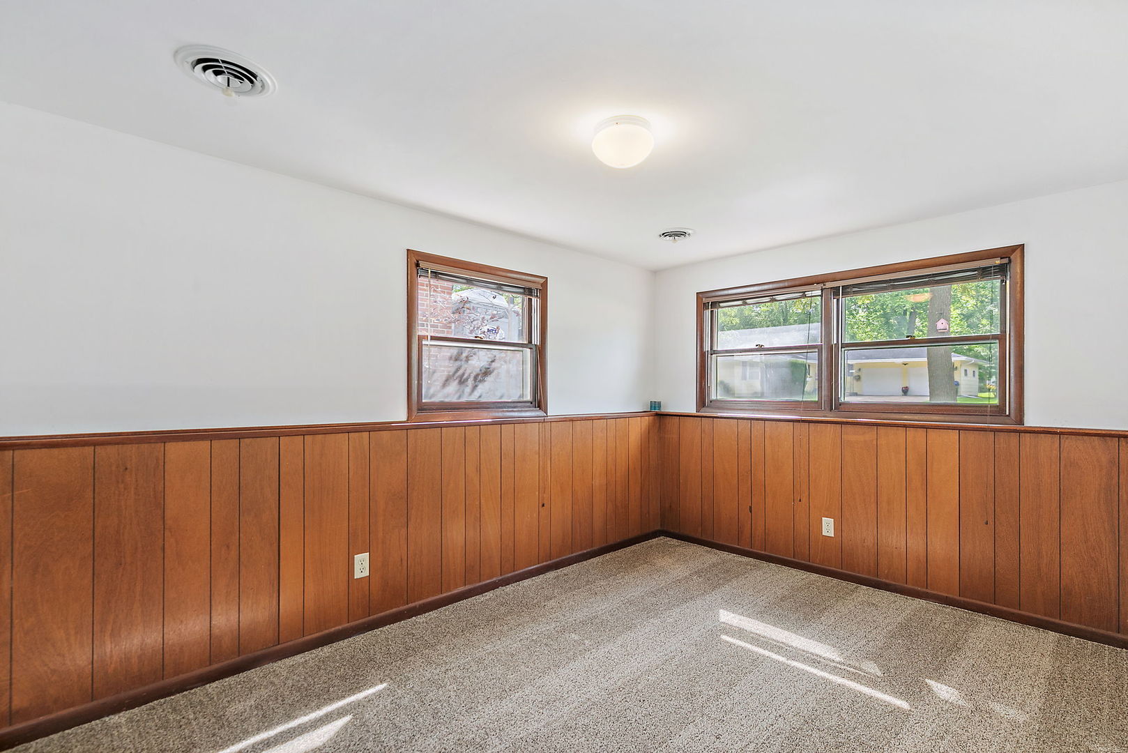 1208 Stafford Street, DeKalb, IL 60115