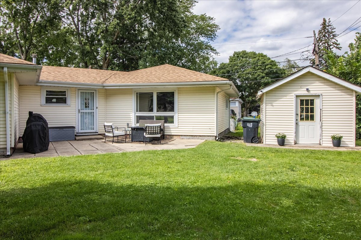 634 E 161st Street, South Holland, IL 60473